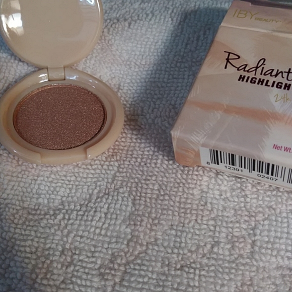 Make up bundle - Picture 5 of 6